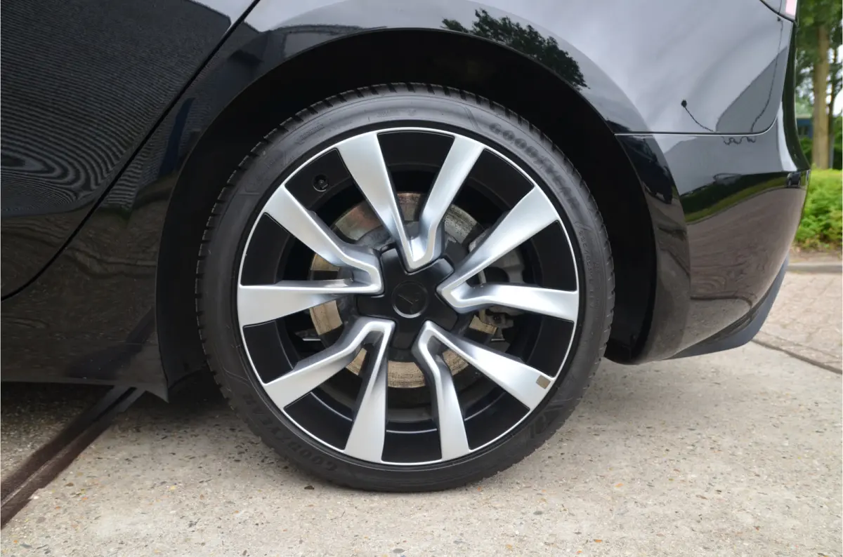 Premium Long Range AWD 78 kWh Premium Highland, AutoPilot4.0, FSD 99,- per maand, 19" Alu