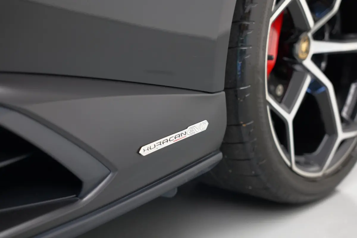 5.2 V10 EVO |Lift|Carbon.Spoiler|Cruise|Alcantara|