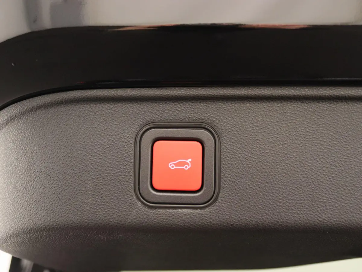1.2 Turbo Hybrid Ibrida Sport Speciale | Alcantara | Technopack | Speciale Actie korting! |