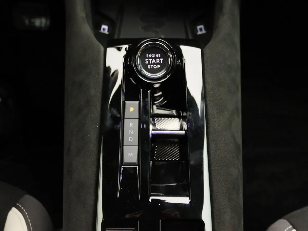 1.2 Turbo Hybrid Ibrida Sport Speciale | Alcantara | Technopack | Speciale Actie korting! |