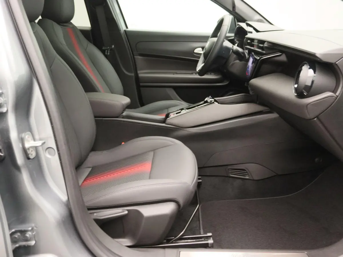 1.2 Turbo Hybrid Ibrida Ti | Matrix | Panoramadak | 18" Velgen | Camera | Speciale Actie Korting! |