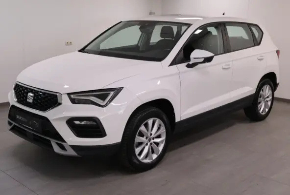 1.0 TSI Style | All Weather banden | Trekhaak!