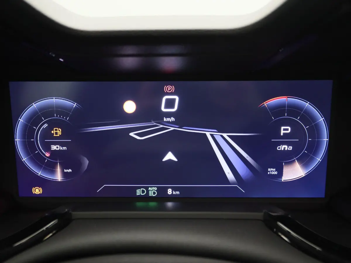 1.2 Turbo Hybrid Ibrida Sport Speciale | Alcantara | Panoramadak | Technopack | Speciale Actieprijs! |