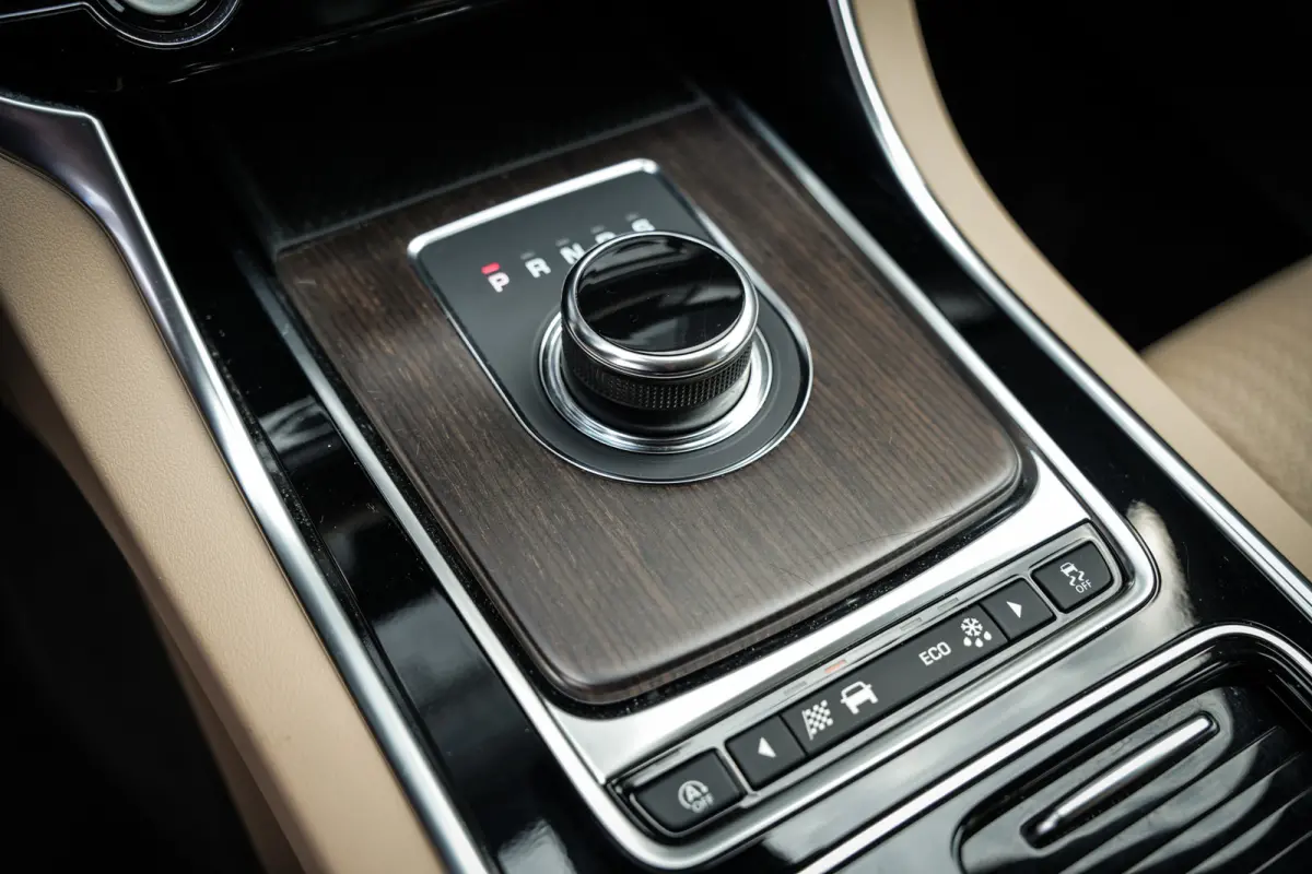 2.0 Turbo Prestige | NL-Auto | Leder Beige | Navigatie | PDC met Camera | Privacy Glass | Xenon | BTW-Auto |