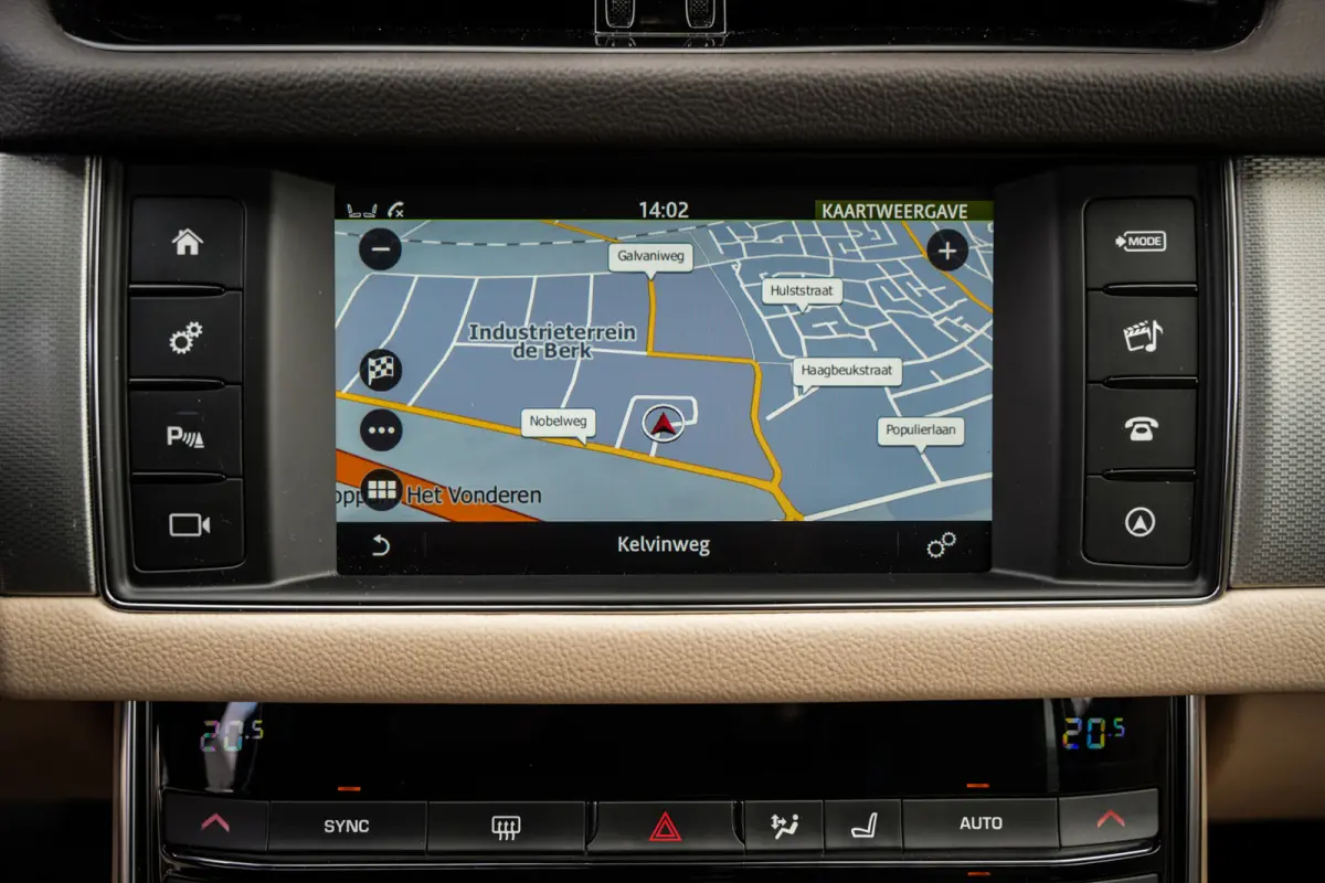 2.0 Turbo Prestige | NL-Auto | Leder Beige | Navigatie | PDC met Camera | Privacy Glass | Xenon | BTW-Auto |