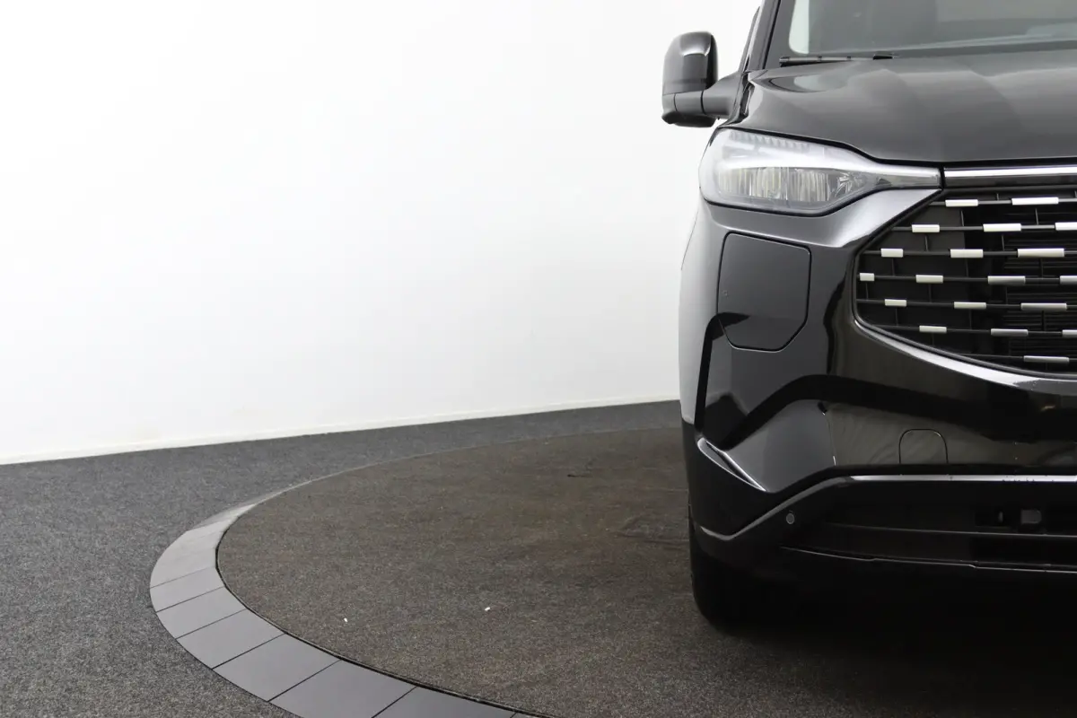 Tourneo 340 2.5 PHEV L1H1 Titanium X | 8-Persoons | Panoramadak | B&O | Trekhaak | Leder | 360 Camera | Navigatie | Elektrische Stoel Voorstoelen | Adaptive Cruise | BLIS