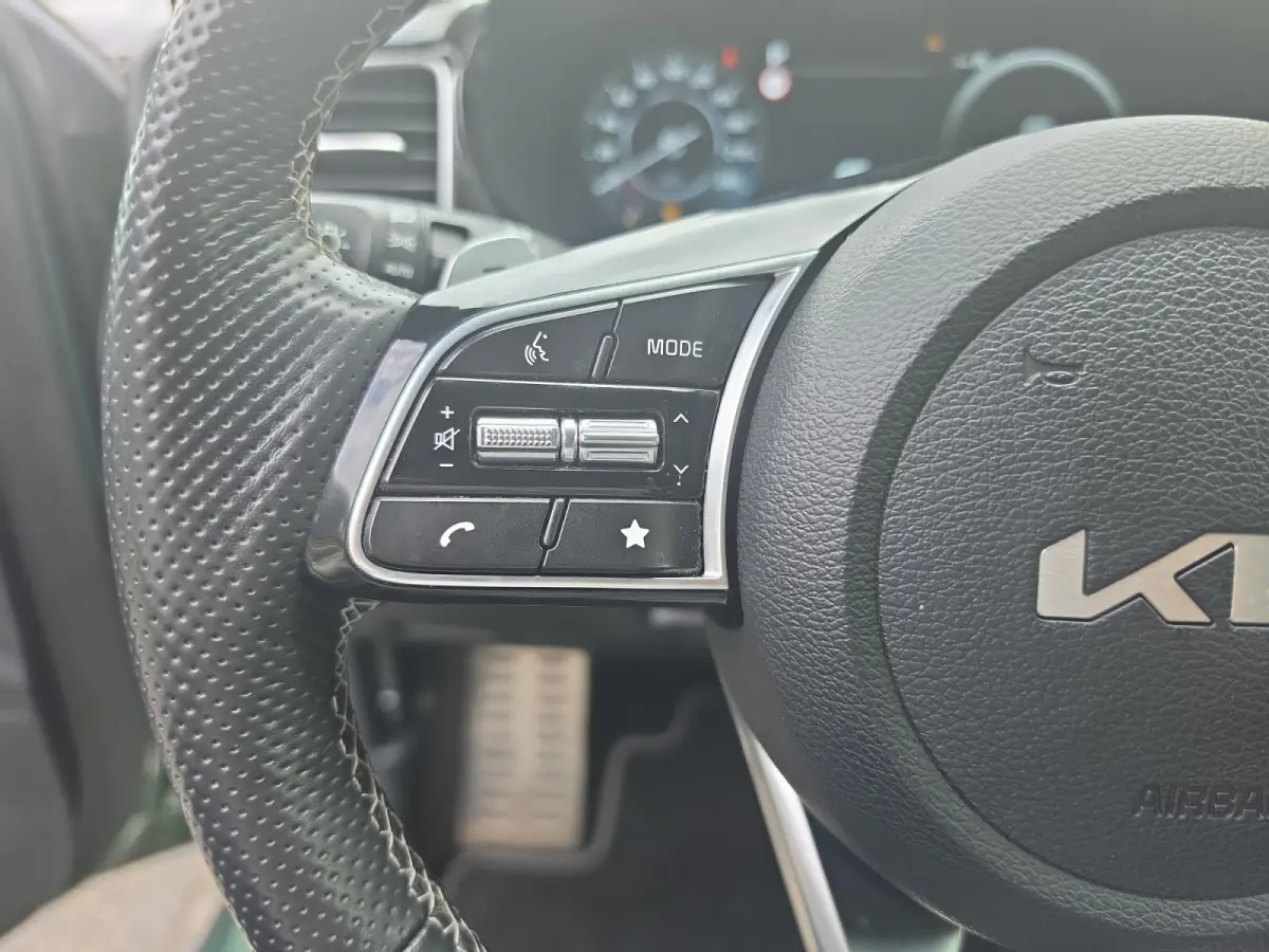 1.5 T-GDi GT-PlusLine | Cruise Control | Climate Control | Stoelverwarming | Stuuverwarming | Navigatie | Camera |