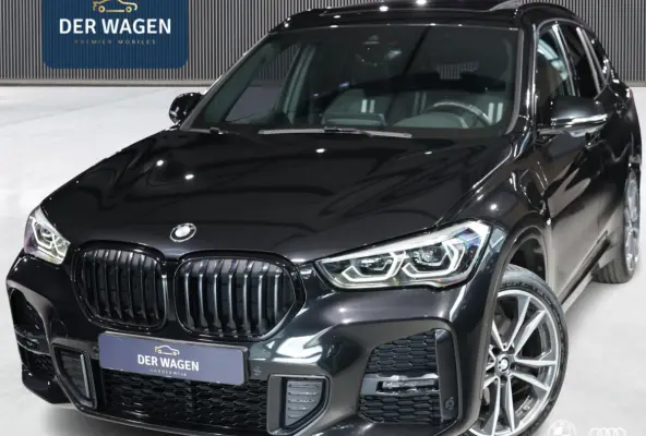 xDr25e M SPORT / PANODAK / ACC / HEADUP / CARPLAY / 19"