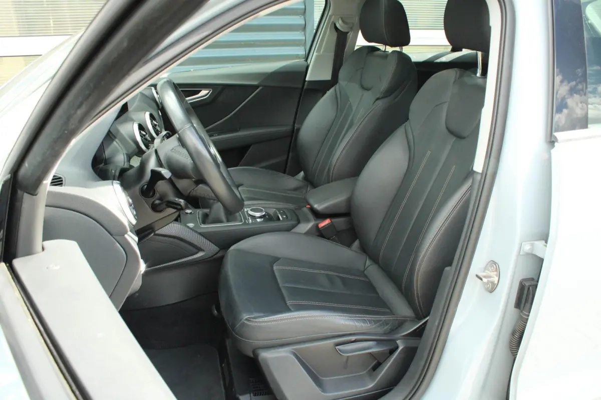 30 TFSI 110pk Business Edition | Panoramadak | Bang & Olufsen | Carplay | Keyless entry | Ambiance verlichting | Navigatie | Climate Control | Cruise Control | Volledig leer