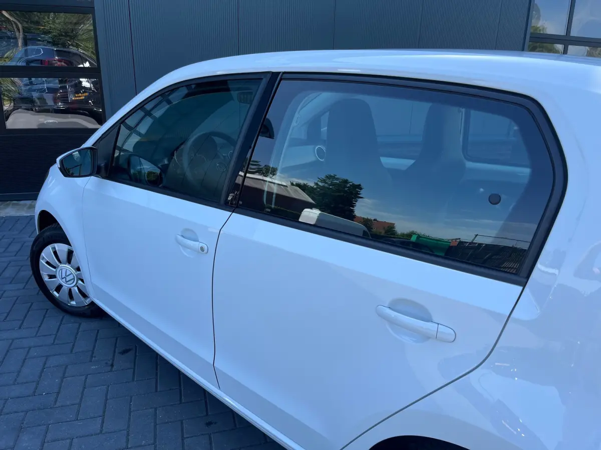 Up! 1.0 NL.Auto/Cruise-Control/Climatronic/Achteruitrijcamera/5Deurs/1Ste Eigenaar/Dealer onderhouden
