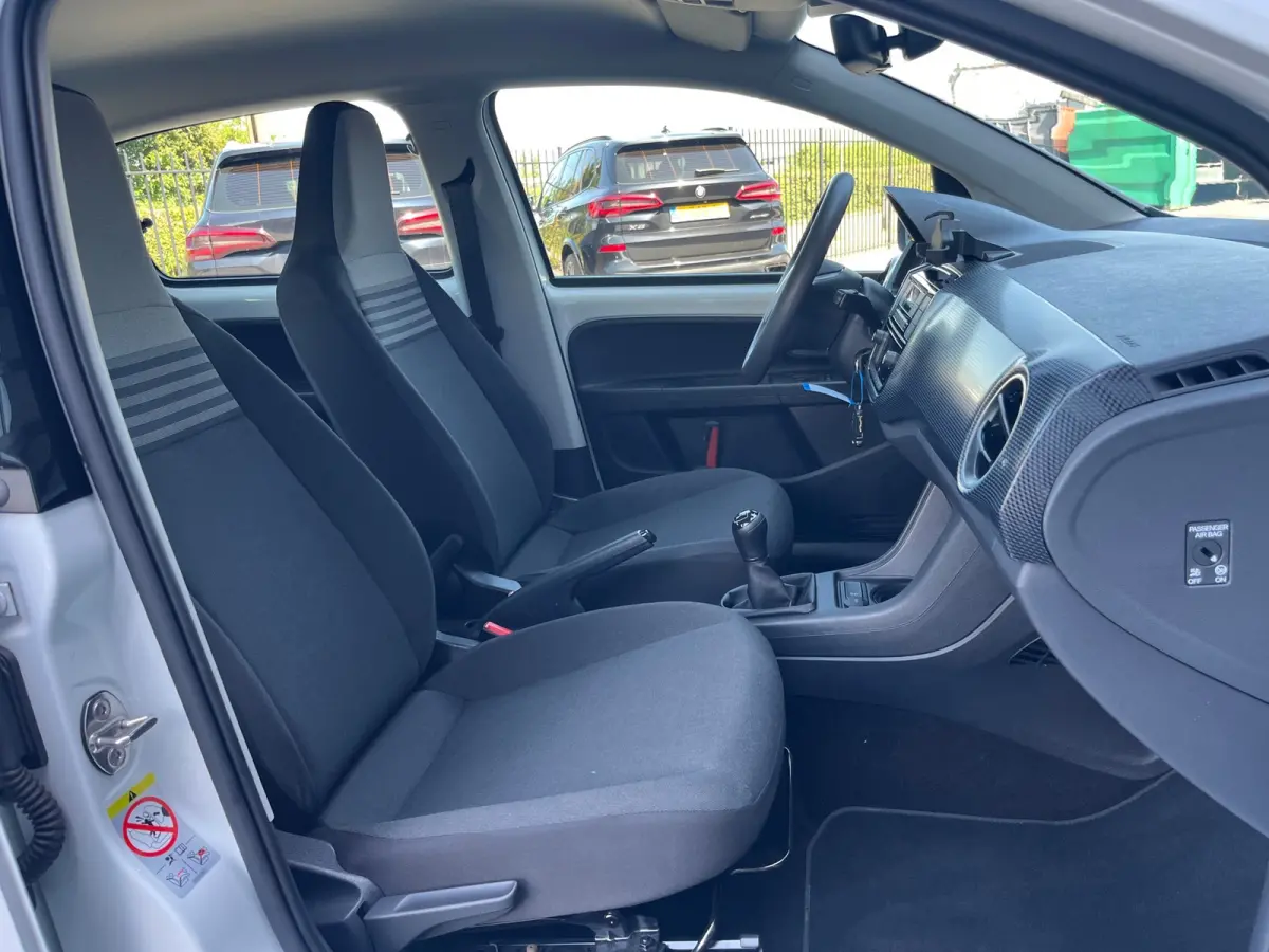 Up! 1.0 NL.Auto/Cruise-Control/Climatronic/Achteruitrijcamera/5Deurs/1Ste Eigenaar/Dealer onderhouden