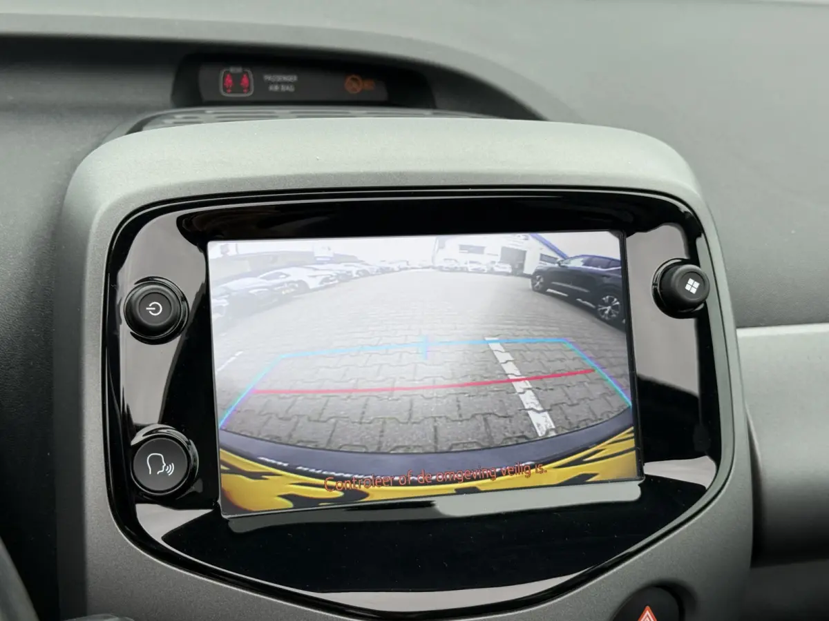 1.0 VVT-i x-joy cabrio | CarPlay | Bluetooth | Clima | DAB+ | LED