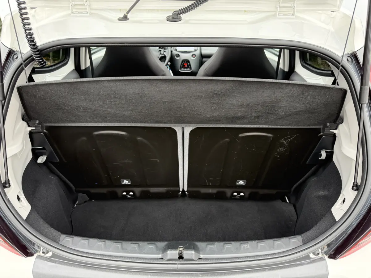 1.0 VVT-i x-joy cabrio | CarPlay | Bluetooth | Clima | DAB+ | LED