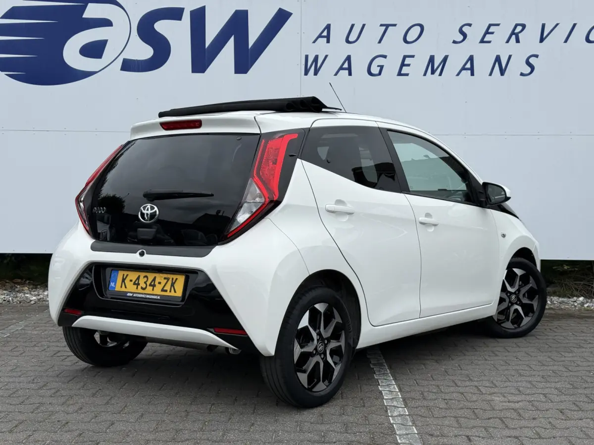 1.0 VVT-i x-joy cabrio | CarPlay | Bluetooth | Clima | DAB+ | LED