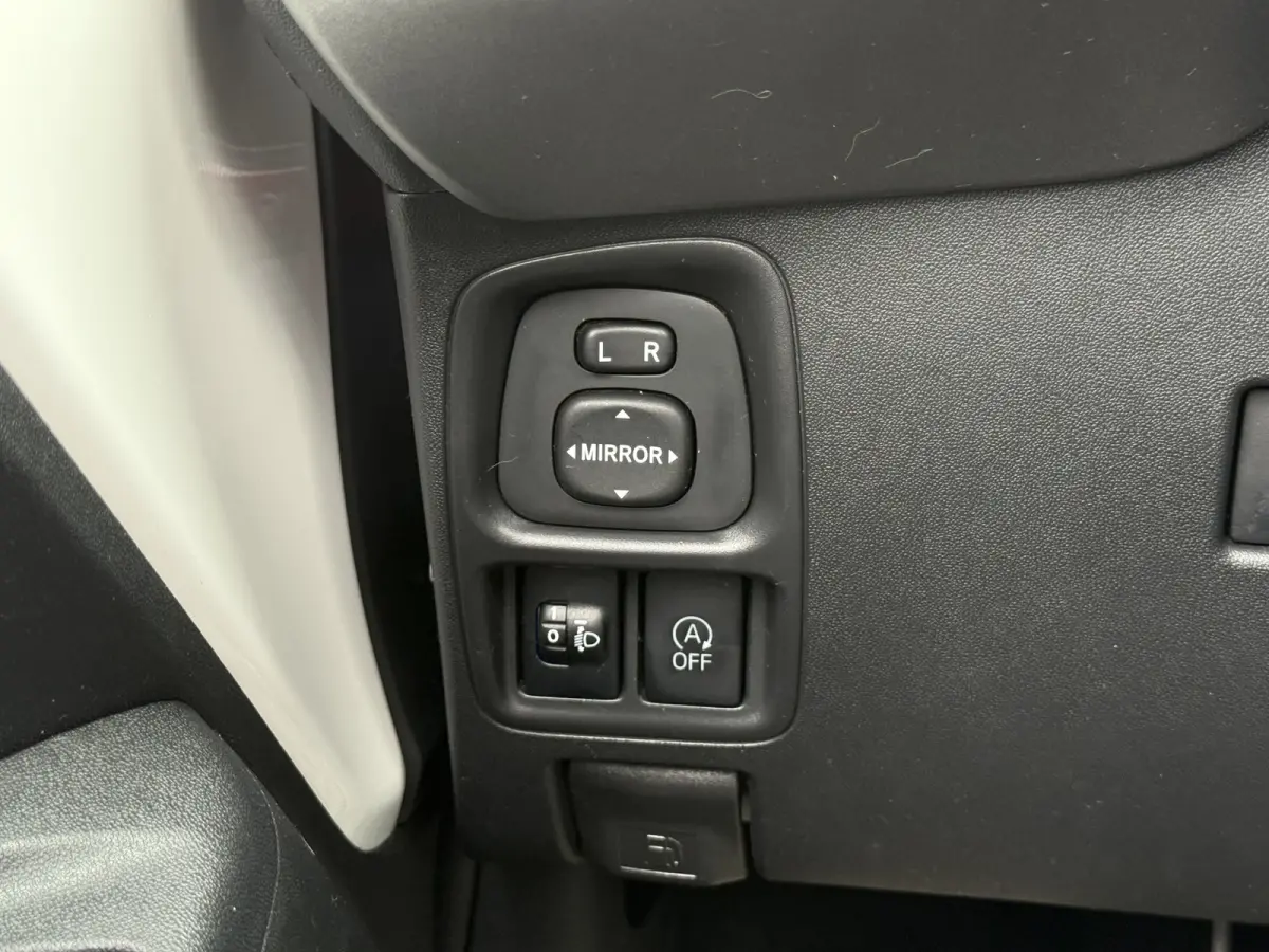 1.0 VVT-i x-joy cabrio | CarPlay | Bluetooth | Clima | DAB+ | LED