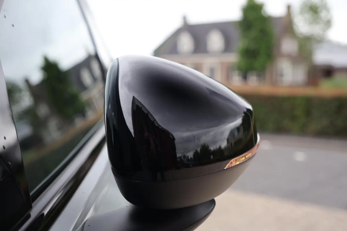 Single Motor Extended Range Plus 69 kWh | Stoelverwarming | Trekhaak I H/K | Pilot Assist | BLIS | Parkeercamera | Glossy Black | Keyless