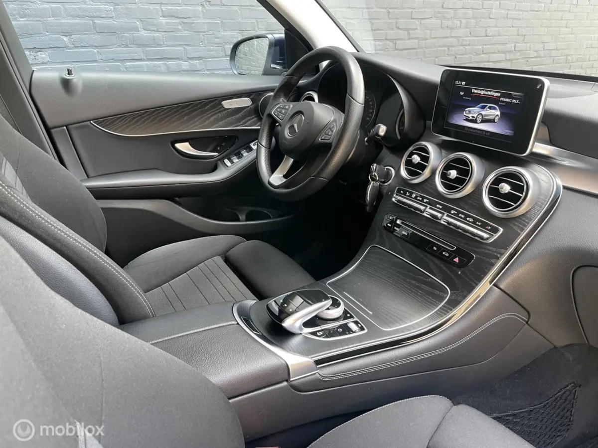 250 4MATIC Premium Plus 9G-Tronic