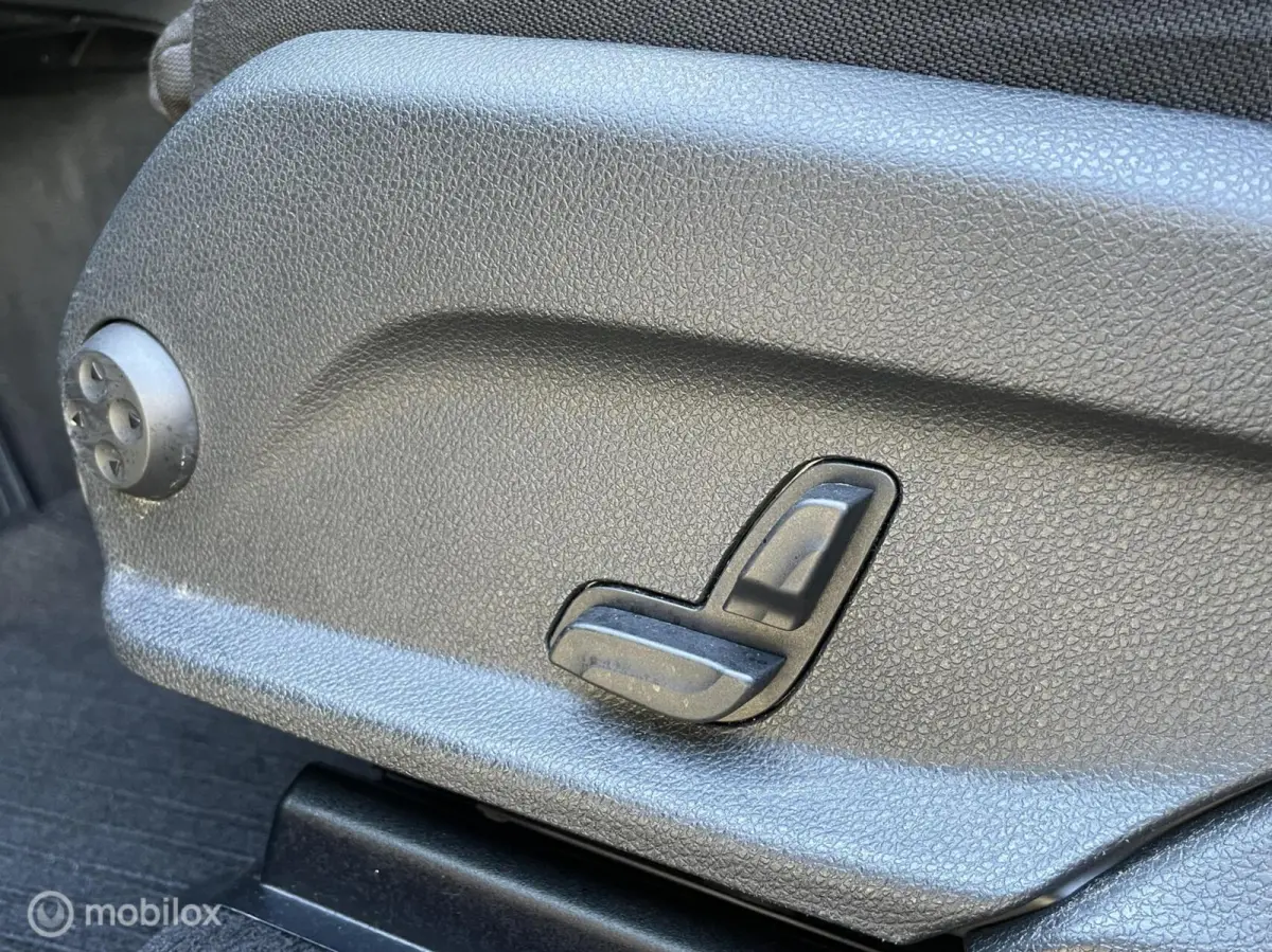 250 4MATIC Premium Plus 9G-Tronic
