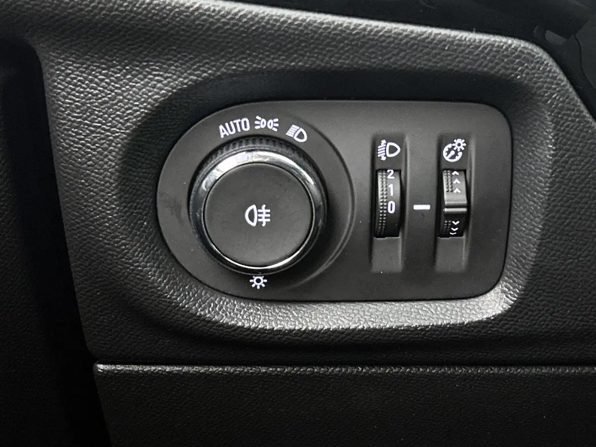 1.2 Hybrid 110pk GS Automaat | Navigatie | Climate Control | Cruise Control | Camera | Dodehoekdetectie | 16"LMV | LED | Keyless Entry/Start | Apple Carplay/Android Auto |