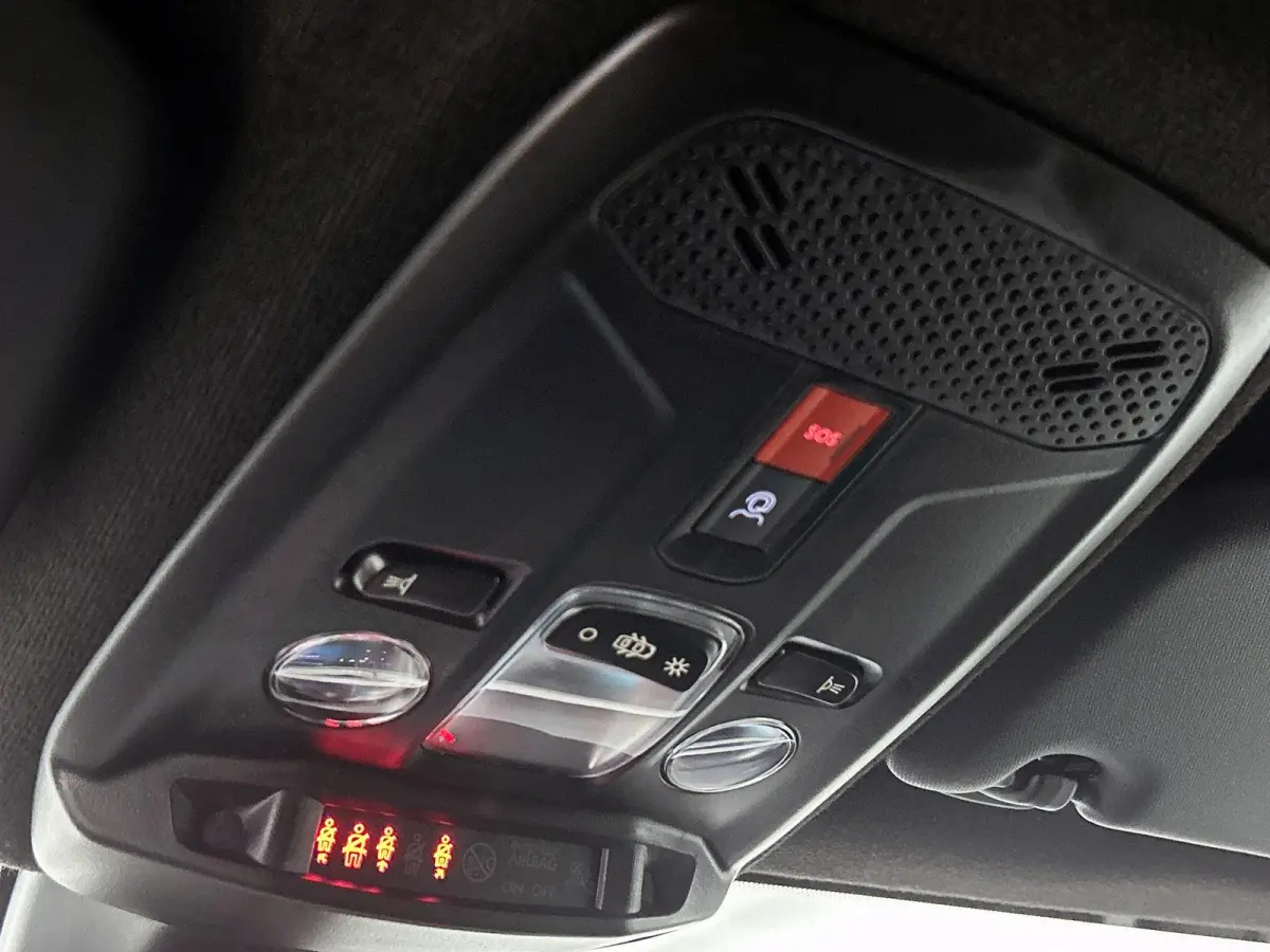 1.2 Hybrid 110pk GS Automaat | Navigatie | Climate Control | Cruise Control | Camera | Dodehoekdetectie | 16"LMV | LED | Keyless Entry/Start | Apple Carplay/Android Auto |