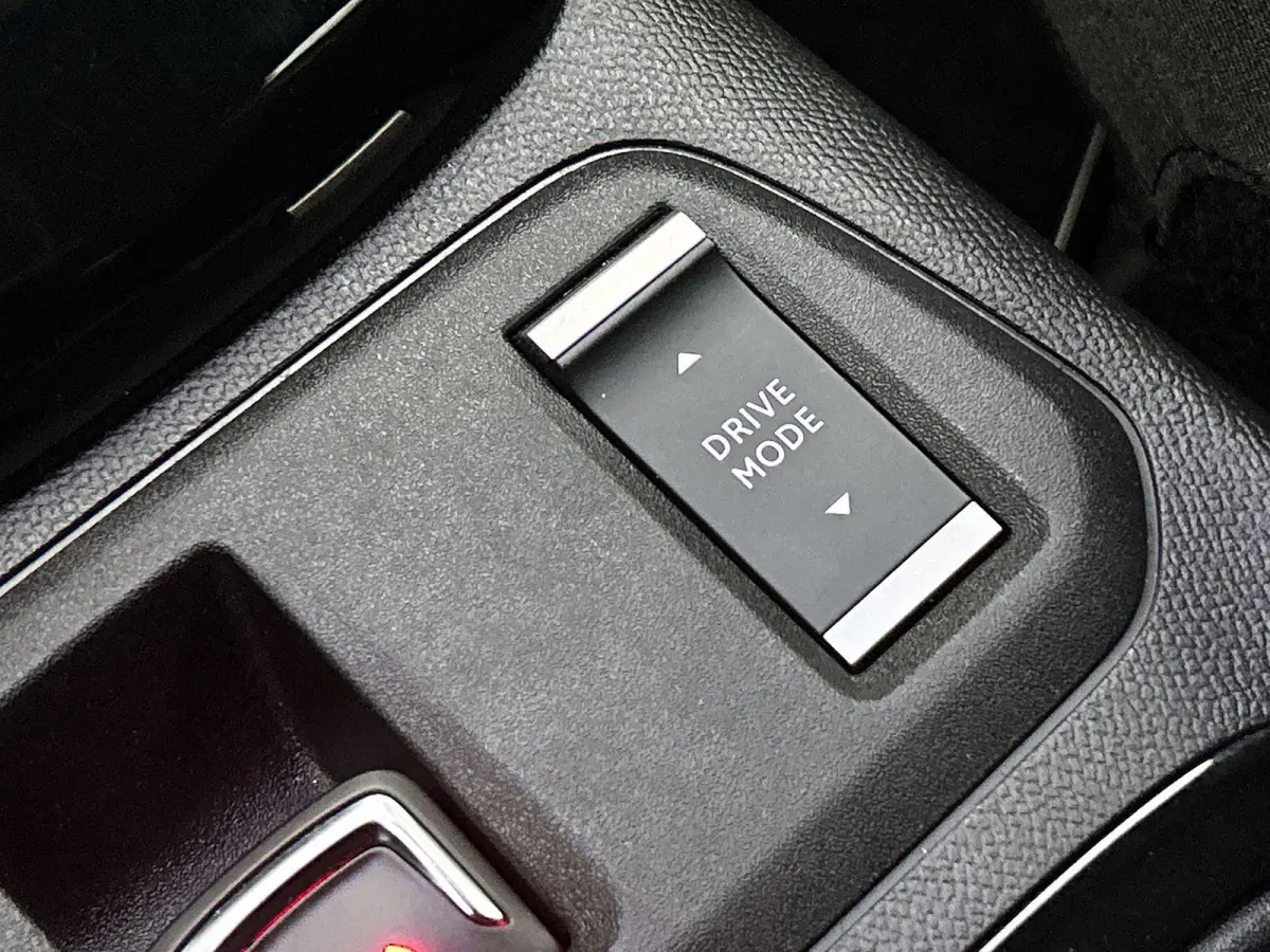 1.2 Hybrid 110pk GS Automaat | Navigatie | Climate Control | Cruise Control | Camera | Dodehoekdetectie | 16"LMV | LED | Keyless Entry/Start | Apple Carplay/Android Auto |