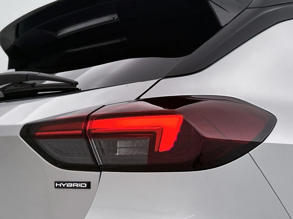 1.2 Hybrid 110pk GS Automaat | Navigatie | Climate Control | Cruise Control | Camera | Dodehoekdetectie | 16"LMV | LED | Keyless Entry/Start | Apple Carplay/Android Auto |
