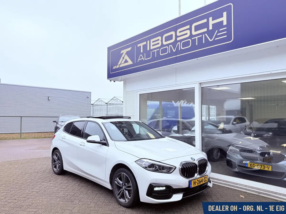 118i Sport-Line AUT. Pano Leder Head-up Keyless