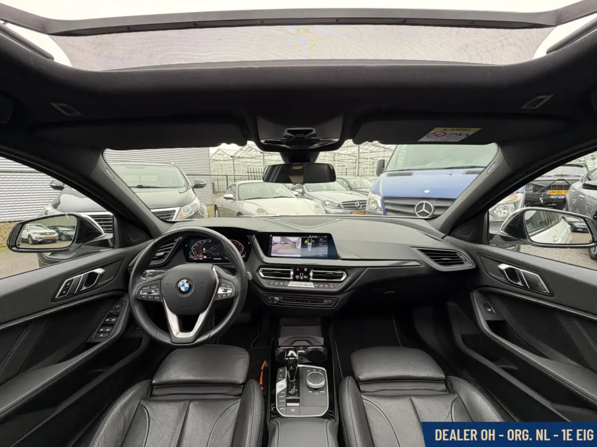 118i Sport-Line AUT. Pano Leder Head-up Keyless