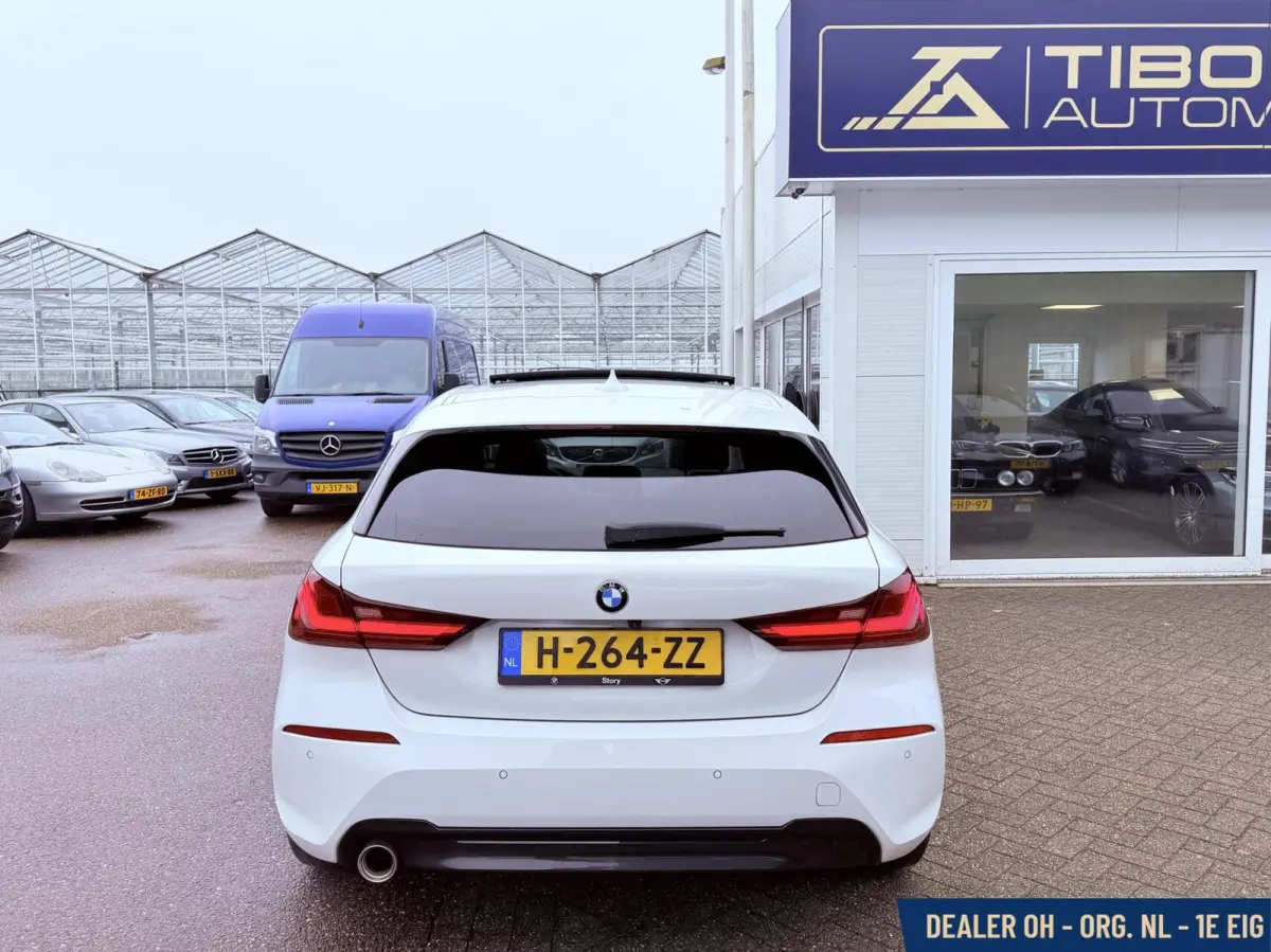 118i Sport-Line AUT. Pano Leder Head-up Keyless