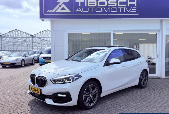 118i Sport-Line AUT. Pano Leder Head-up Keyless