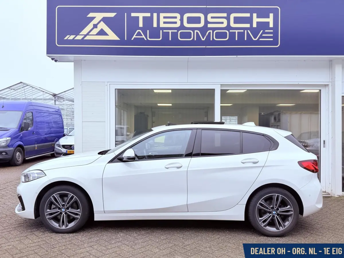 118i Sport-Line AUT. Pano Leder Head-up Keyless