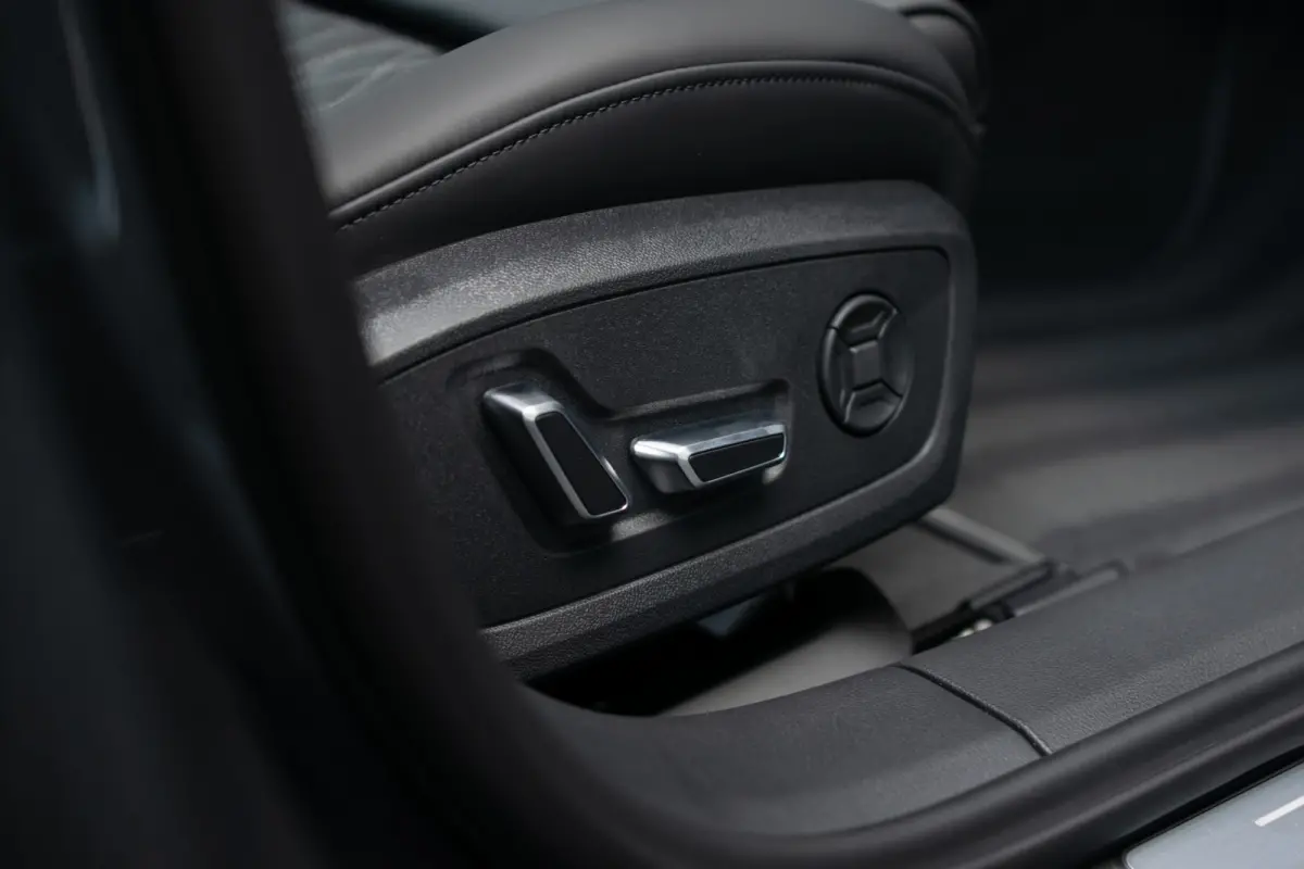 55 TFSI e quattro Pro Line S Competition B&O|Sportstoelen+|Comfortsleutel|HUD|Fijnnappa|21"|Zwart optiek