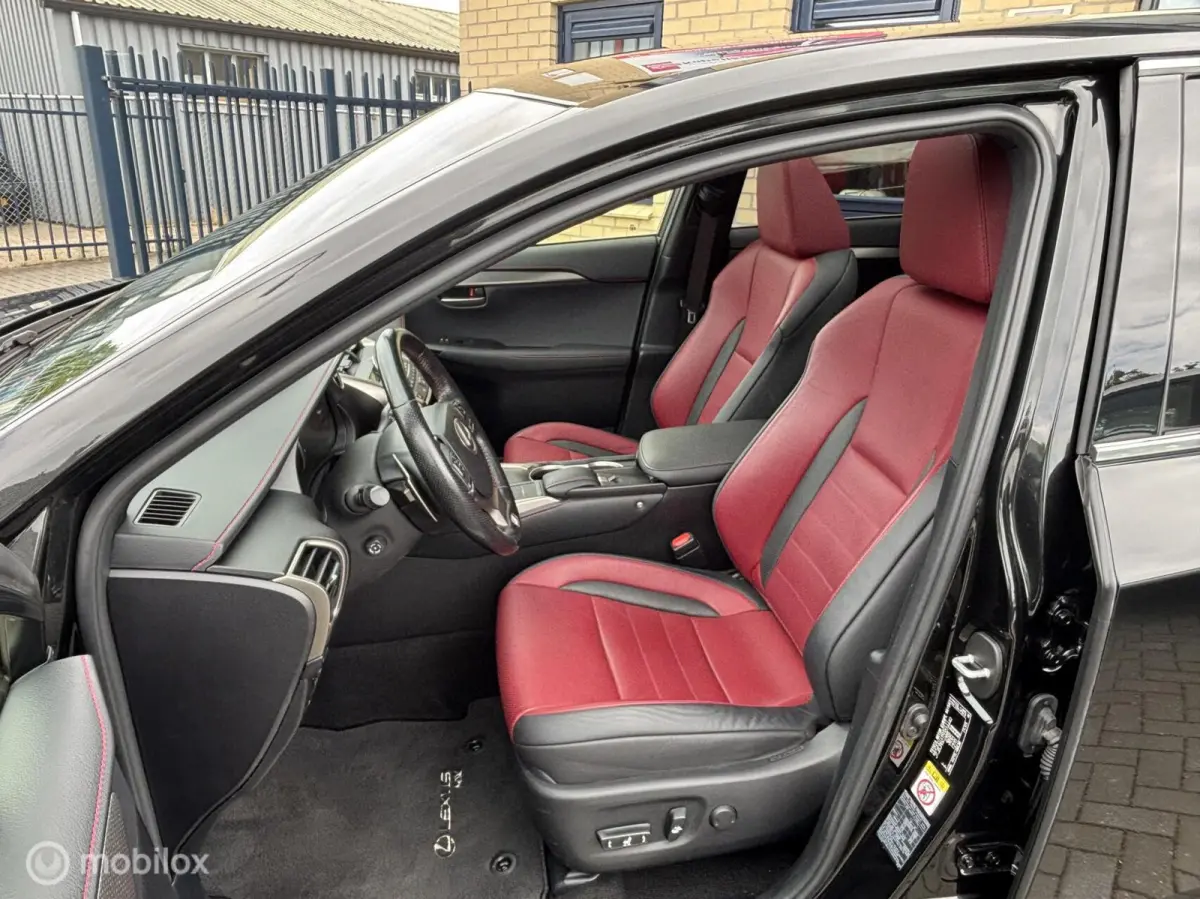 300h AWD F Sport Line