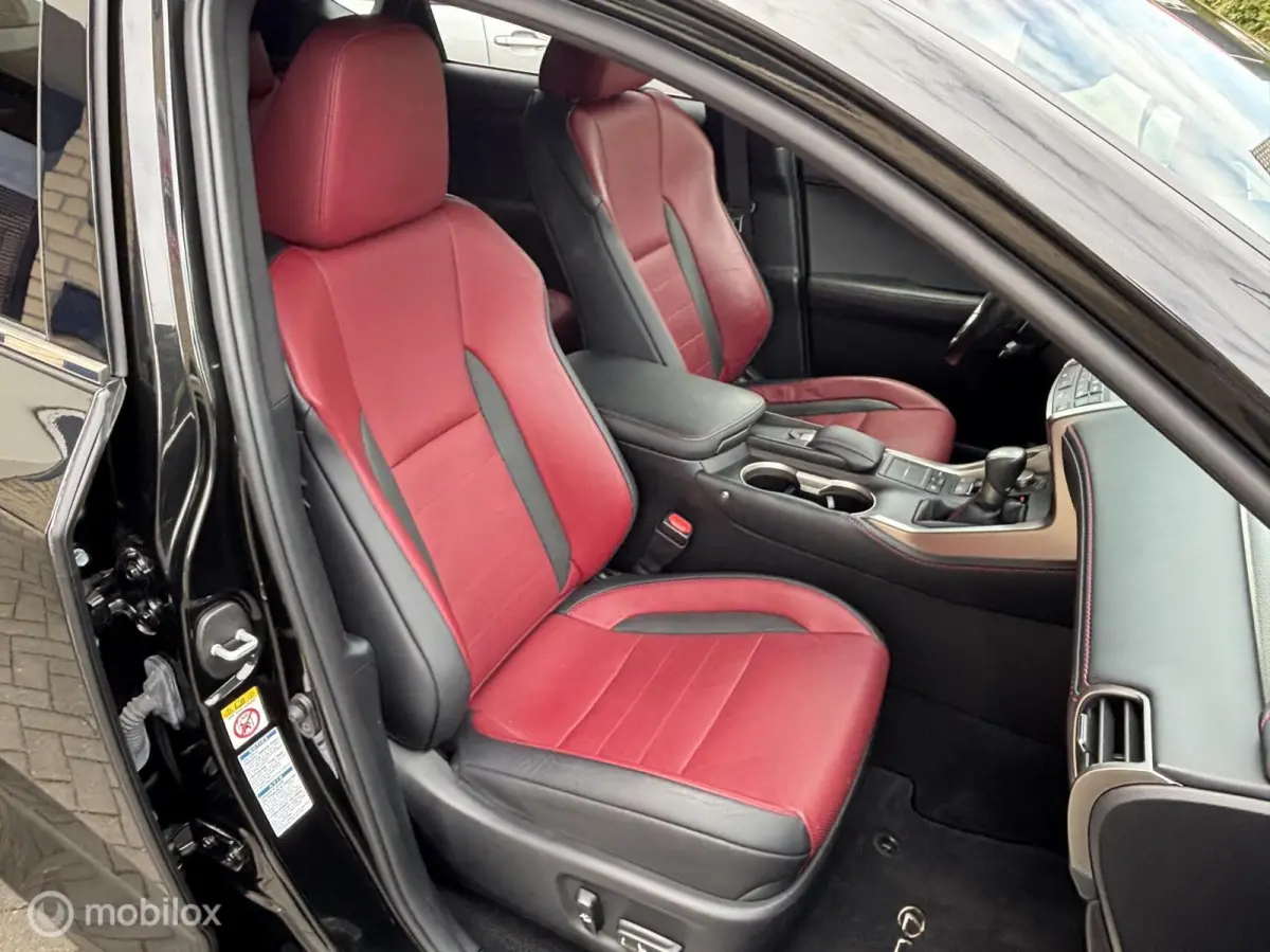 300h AWD F Sport Line