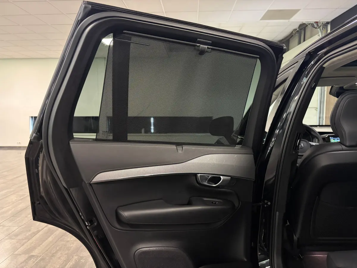 T8 AWD Recharge Ultra Dark | Luchtvering | Trekhaak | 360 Camera | Head-Up Display | Harman Kardon | 455pk | Adaptieve Cruise Control | Stoelverwarming voor+achter | Stuurwielverwarming | Sc