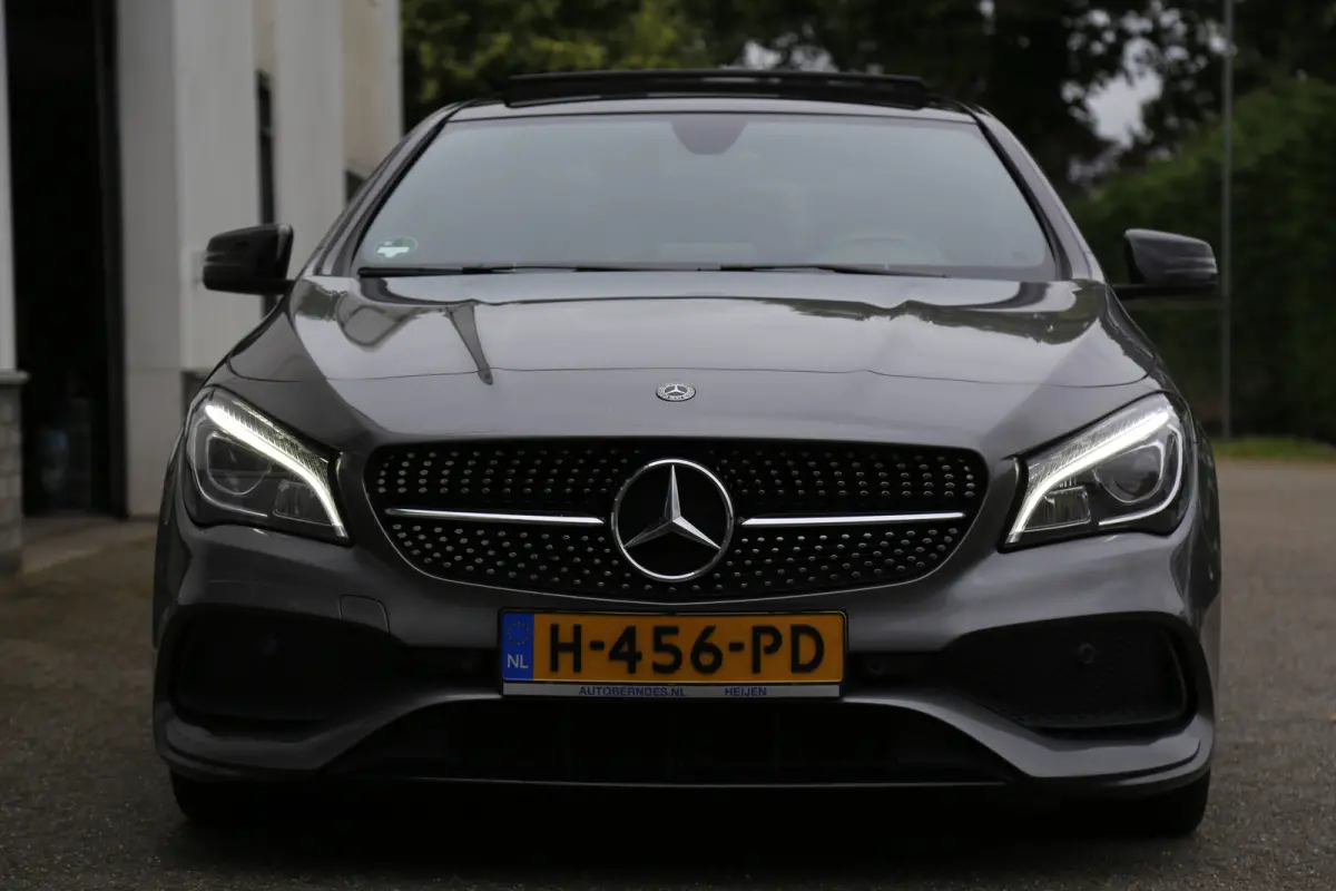 200 d AMG Aut.*Perfect Onderh.*Euro 6*Pano/Night/Sfeer/LED/Camera/Stoelverw./Half Leder/Climate-Control/Cruise-Control/Parkeersens.V+A/18 inch LM*