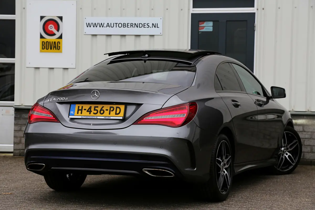 200 d AMG Aut.*Perfect Onderh.*Euro 6*Pano/Night/Sfeer/LED/Camera/Stoelverw./Half Leder/Climate-Control/Cruise-Control/Parkeersens.V+A/18 inch LM*