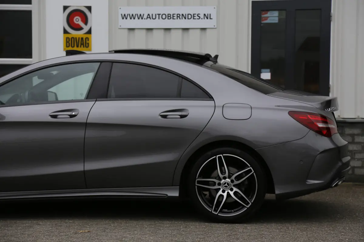 200 d AMG Aut.*Perfect Onderh.*Euro 6*Pano/Night/Sfeer/LED/Camera/Stoelverw./Half Leder/Climate-Control/Cruise-Control/Parkeersens.V+A/18 inch LM*
