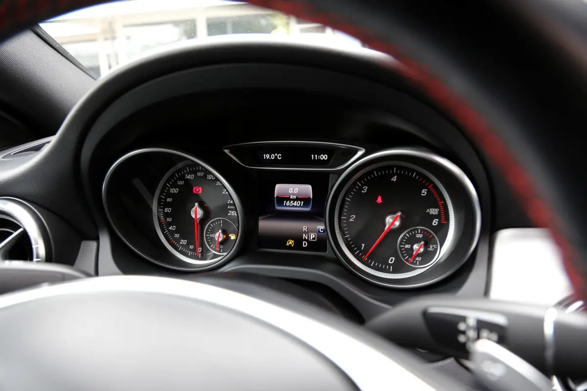 200 d AMG Aut.*Perfect Onderh.*Euro 6*Pano/Night/Sfeer/LED/Camera/Stoelverw./Half Leder/Climate-Control/Cruise-Control/Parkeersens.V+A/18 inch LM*