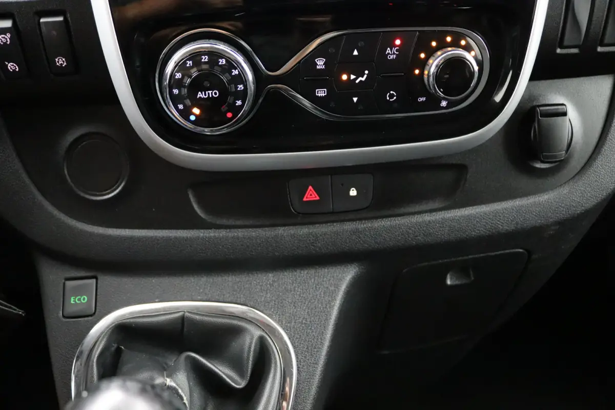 1.6 dCi T29 L2H1 Formula Edition Yellow Energy | Navigatie | Climate Control | Parkeersensoren | DAB | Bluetooth | Cruise Control | Navigatie