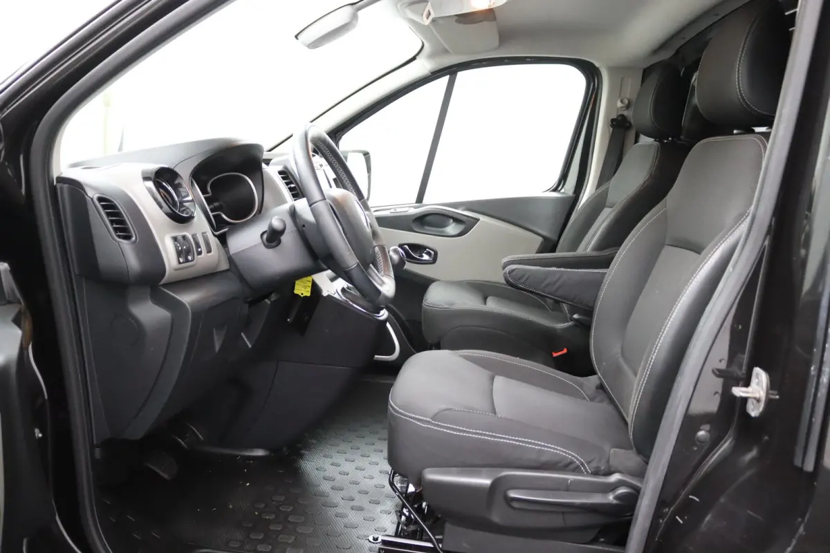 1.6 dCi T29 L2H1 Formula Edition Yellow Energy | Navigatie | Climate Control | Parkeersensoren | DAB | Bluetooth | Cruise Control | Navigatie