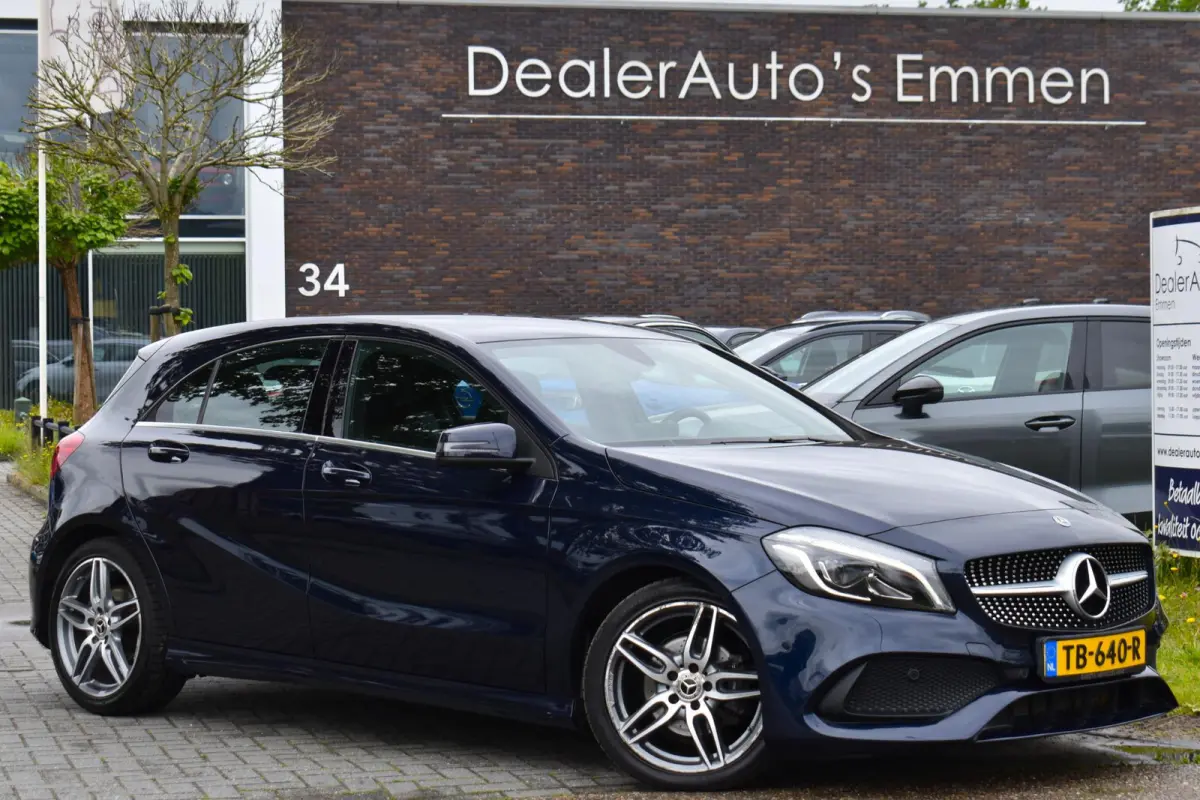 180 AMG ECC SPORTSTOELEN NAVI LMV