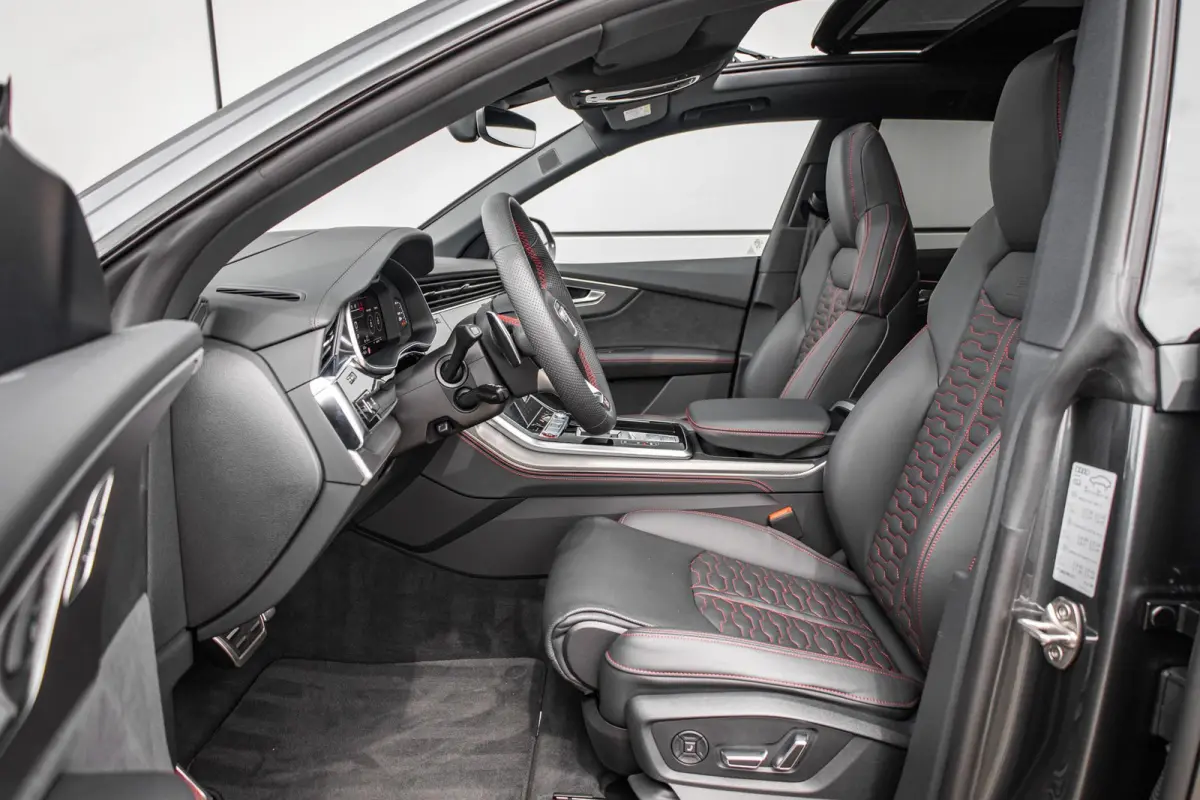 RS 4.0 TFSI 640pk quattro Performance | Keramisch | Head-up | Trekhaak | Panoramadak | Massage | 23" LMV | 360 Camera