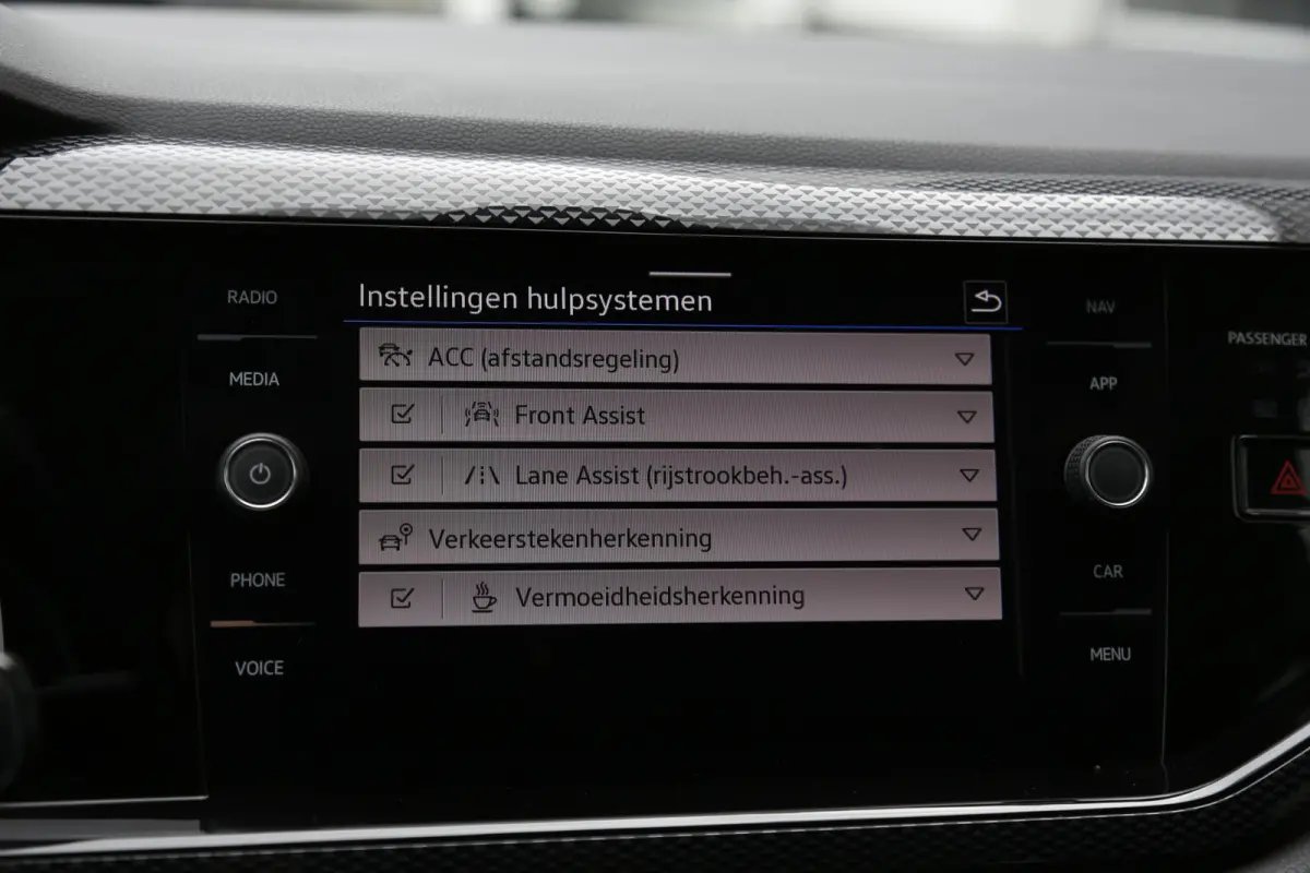 1.0 TSI Life Automaat*Perfect Onderh.*IQ Drive/ACC/Stoelverw./Apple Carplay-Android/Airco/Parkeersens.*