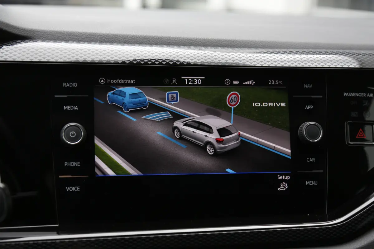 1.0 TSI Life Automaat*Perfect Onderh.*IQ Drive/ACC/Stoelverw./Apple Carplay-Android/Airco/Parkeersens.*