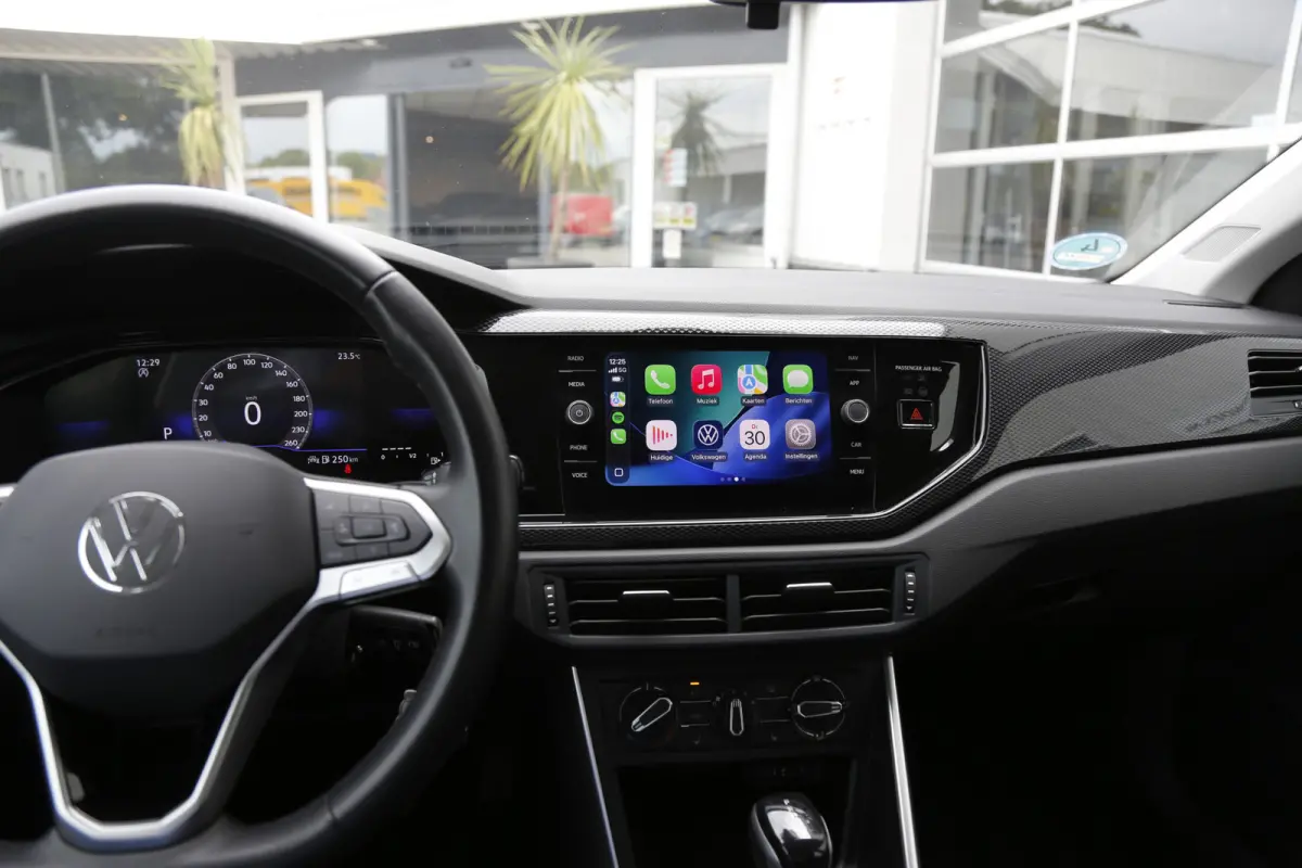 1.0 TSI Life Automaat*Perfect Onderh.*IQ Drive/ACC/Stoelverw./Apple Carplay-Android/Airco/Parkeersens.*