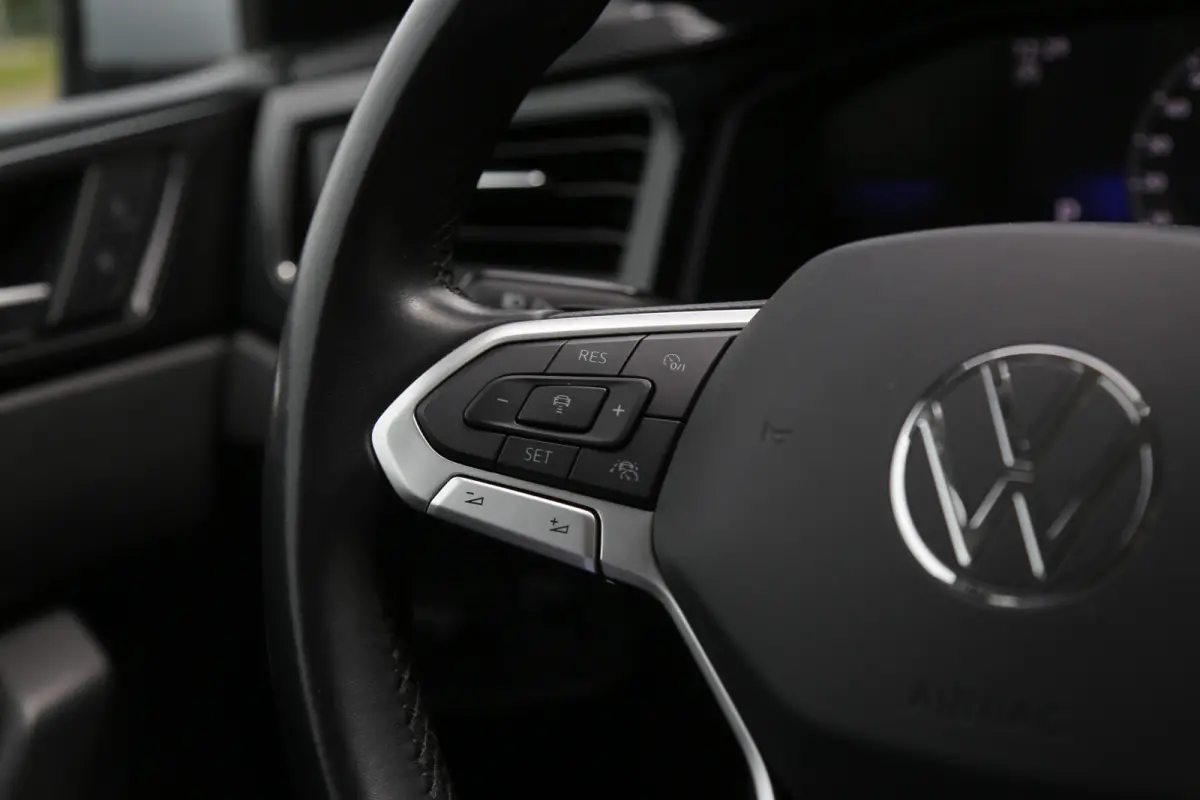 1.0 TSI Life Automaat*Perfect Onderh.*IQ Drive/ACC/Stoelverw./Apple Carplay-Android/Airco/Parkeersens.*