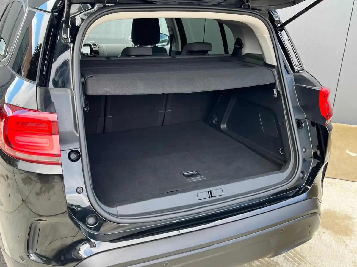 1.6 Plug-in Hybrid 225 Feel | 360 Camera | Climate Control | Keyless | Lederen Bekleding |