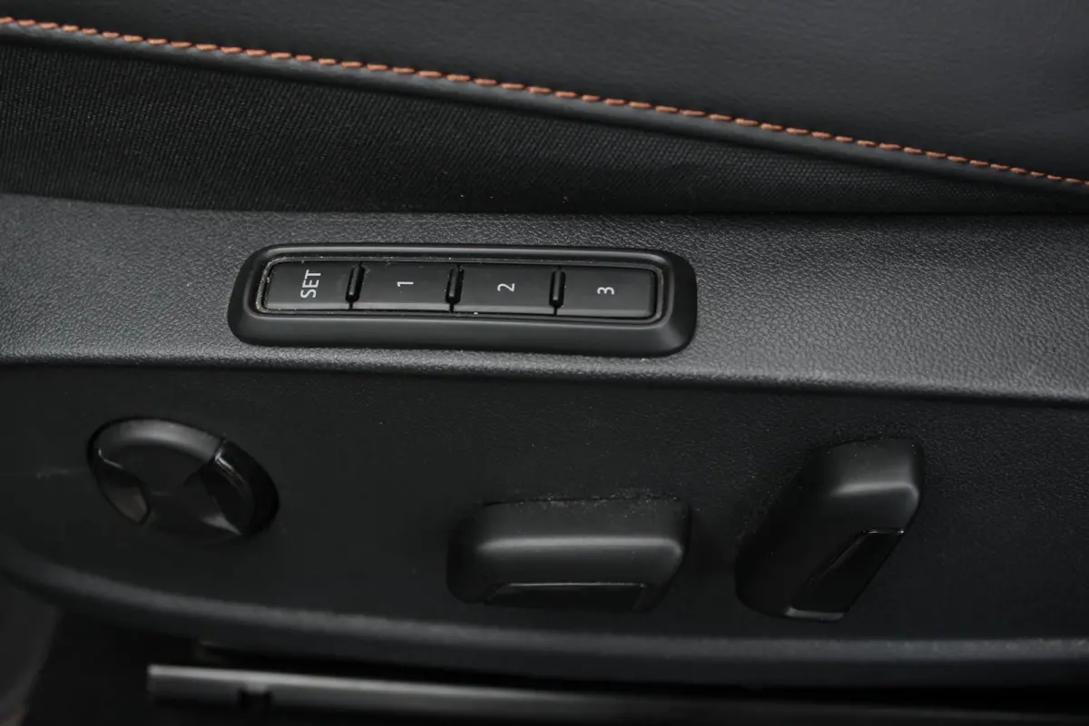1.4 e-Hybrid VZ Black Edition