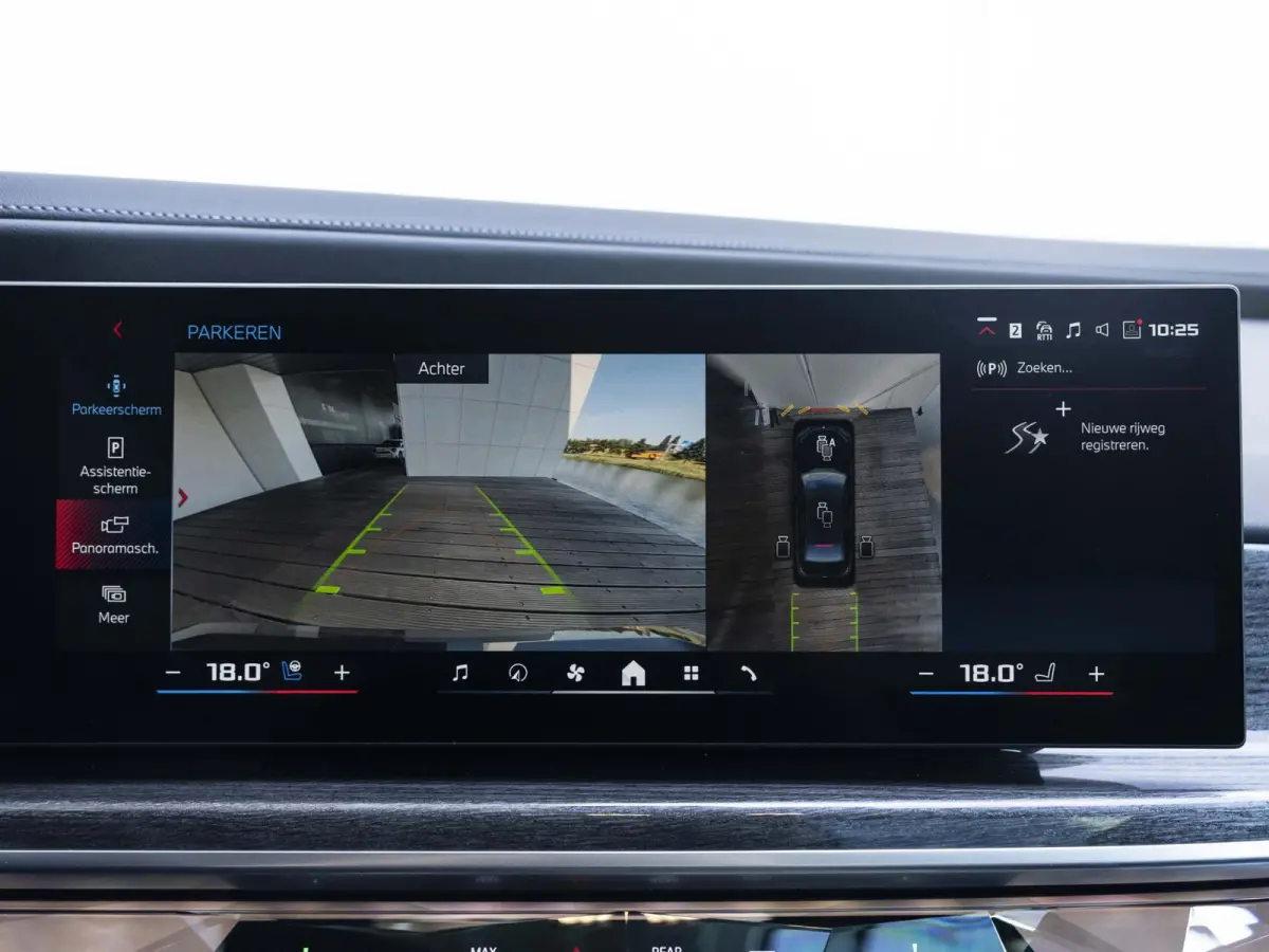 M70 xDrive SoH 100% | M Performance Pack | Connoisseur Pack | Executive Lounge | Innovation Pack | 21 inch | Active Steering | Executive Drive Pro | Kristalkoplampen | Driving Assistant Prof